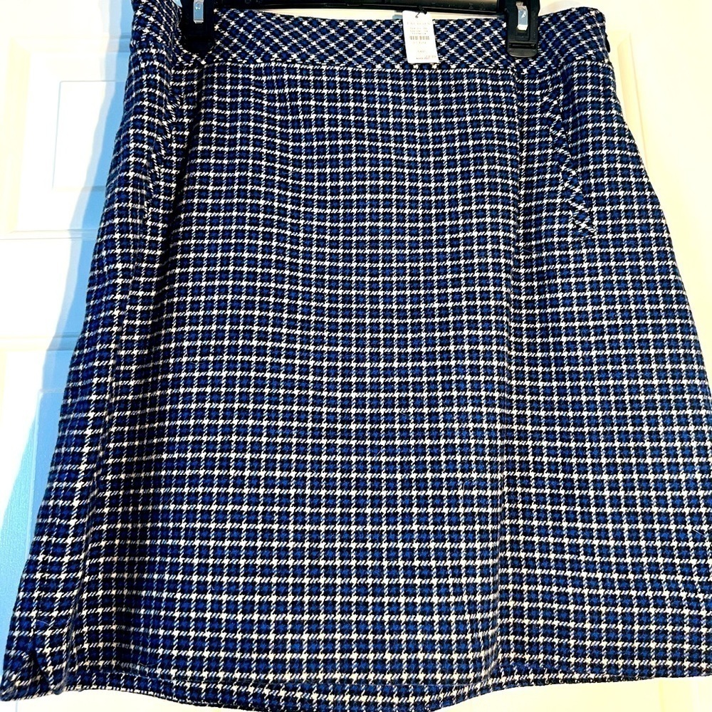 Talbots  Wool Skirt 14P Blue, Black and White Plaid
